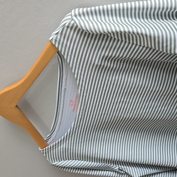 Green and White Striped Vineyard Vines Slub Shirt Size Medium - Picture 3 of 9